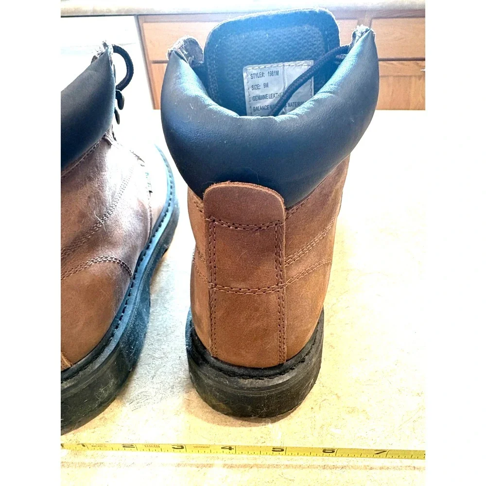 Old Mill leather suede work boots  round toe lace-up  Size 9M